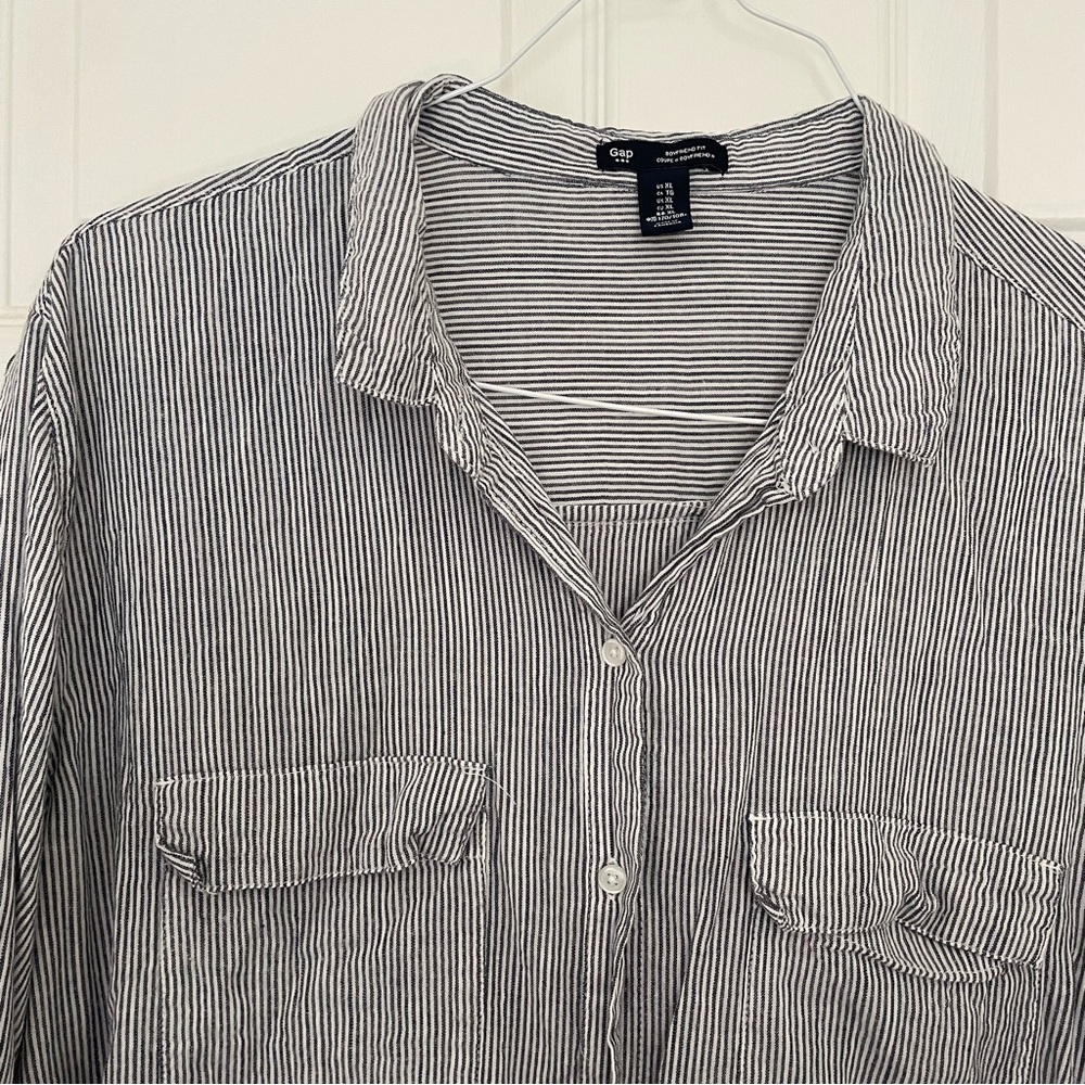 Striped Button-Up Shirt - Picture 2 of 4